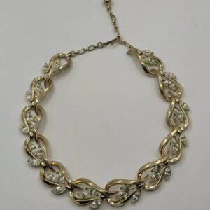 Vintage 1950-60s Trifari Gold Tone Plated Rhinestone Choker Necklace